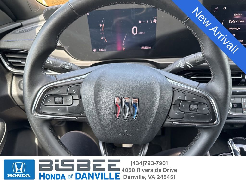 Used 2025 Buick Envista Sport Touring image 1
