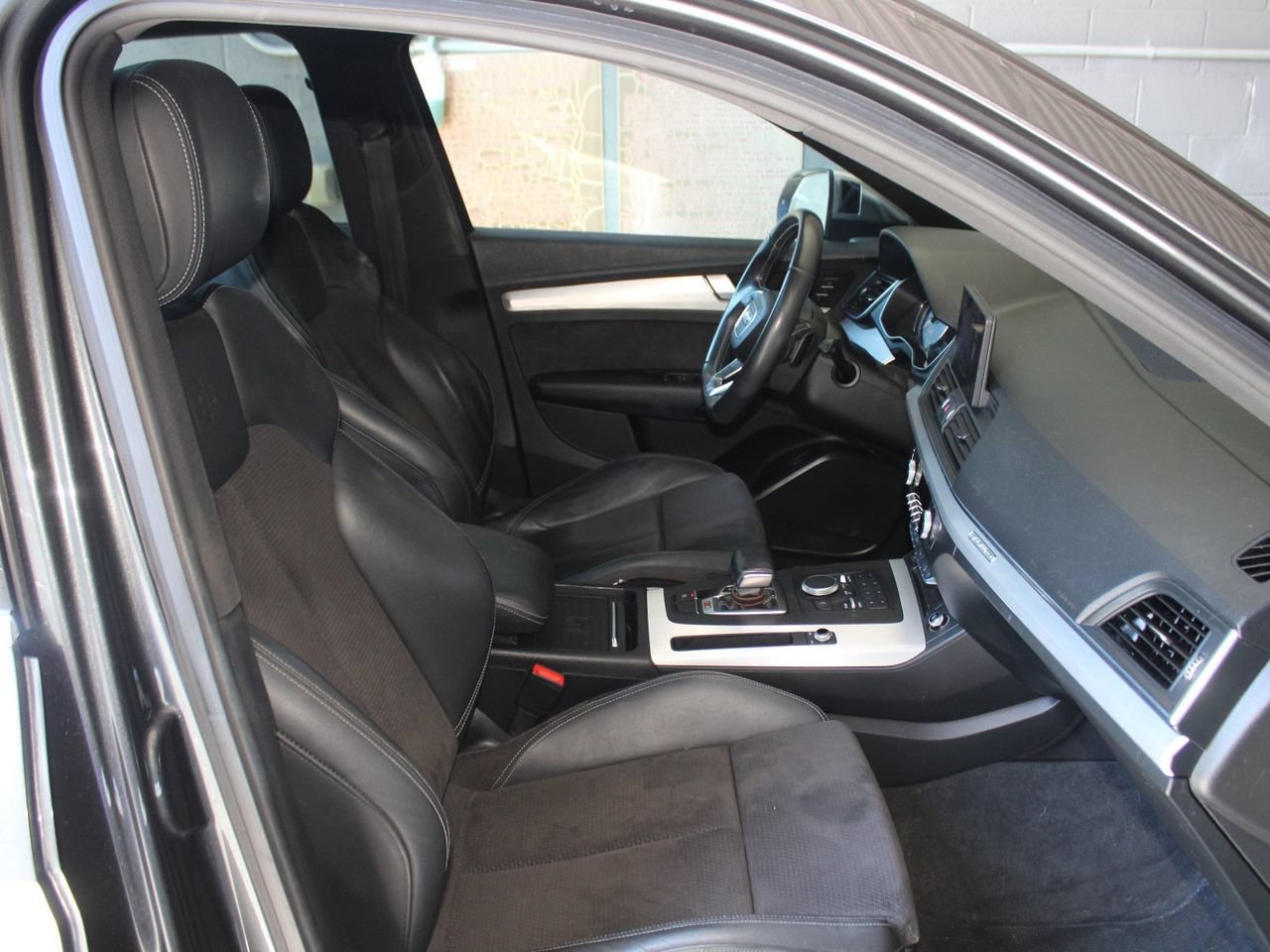 Used 2020 Audi SQ5 Premium w/ Convenience Package AWD/4WD image 14