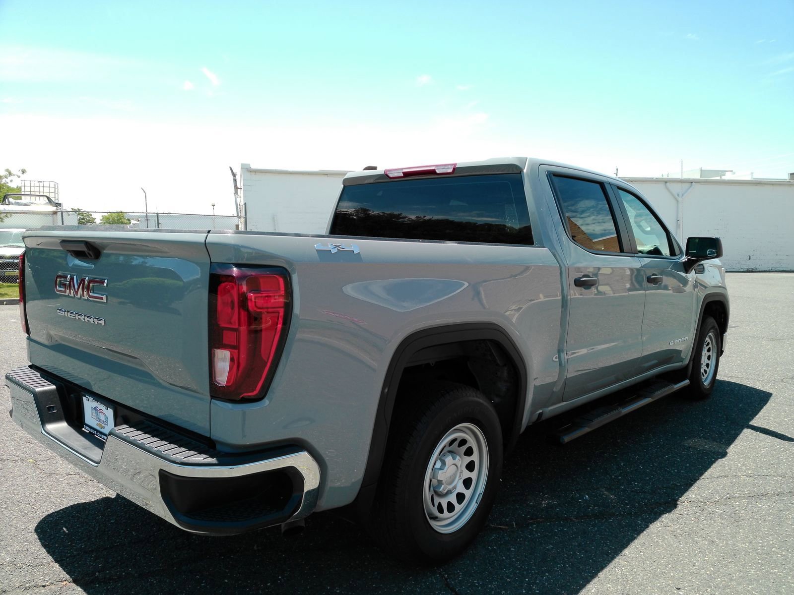 Certified 2024 GMC Sierra 1500 Pro AWD/4WD image 6