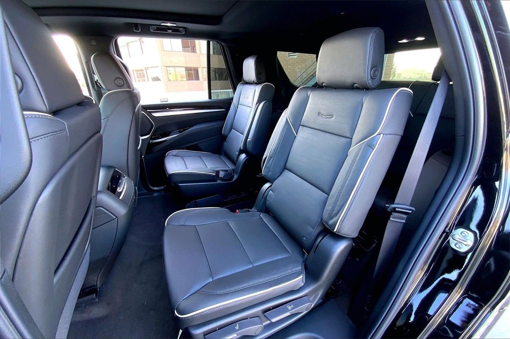 New 2026 Cadillac Escalade Luxury image 29