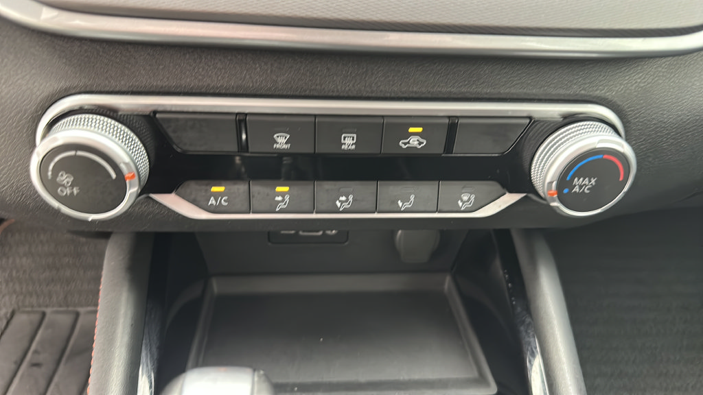 Used 2025 Nissan Altima 2.5 SR AWD/4WD image 18