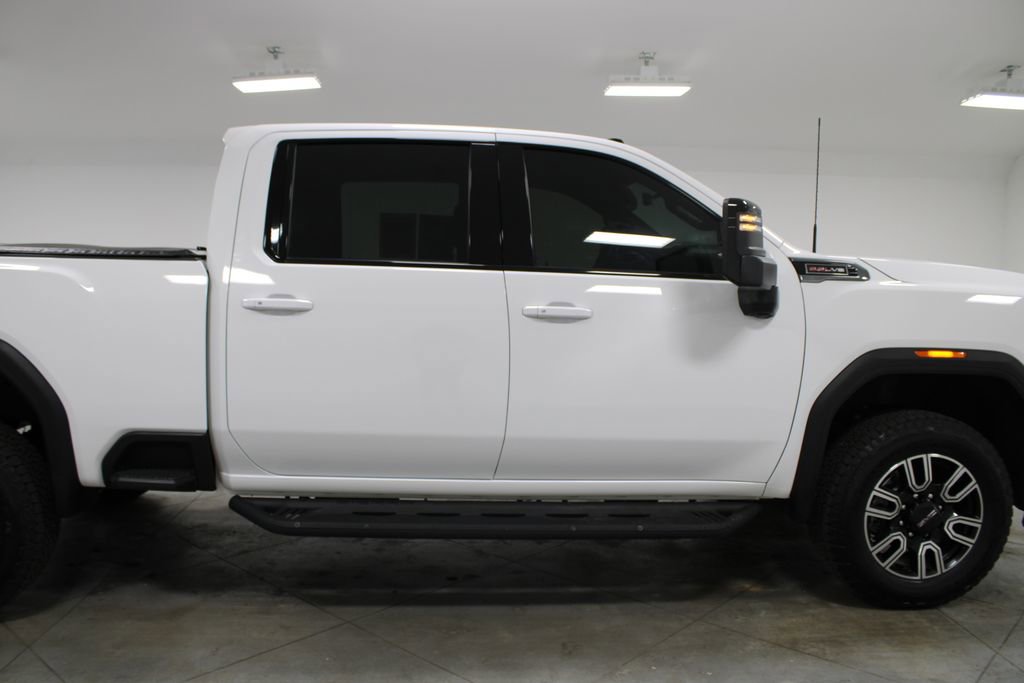 Used 2022 GMC Sierra 2500 AT4 w/ AT4 Preferred Package AWD/4WD image 11