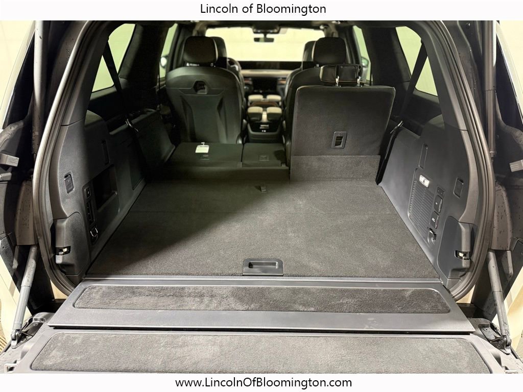 New 2025 Lincoln Navigator L Black Label image 45