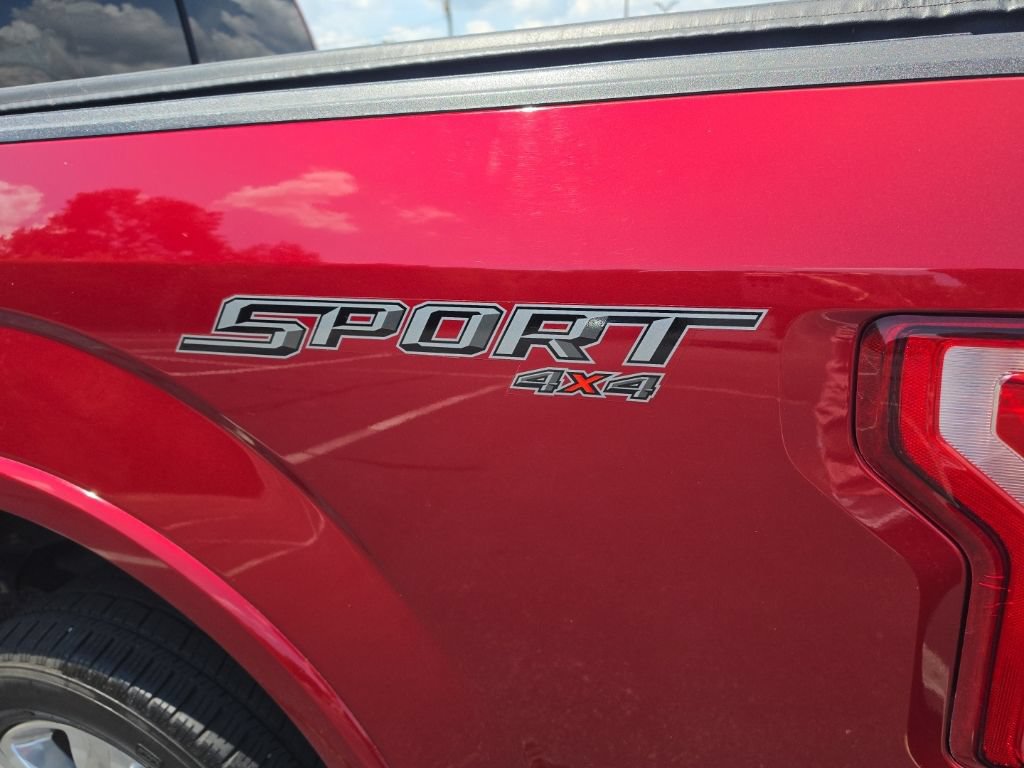 Used 2018 Ford F150 XLT w/ Equipment Group 302A Luxury AWD/4WD image 11
