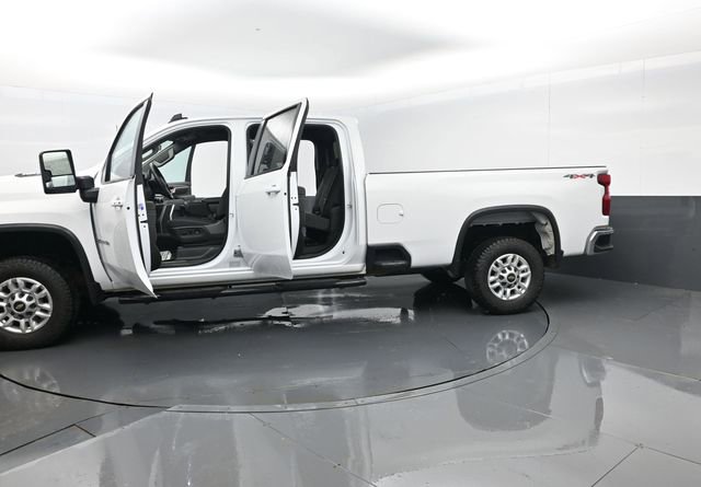 Used 2025 Chevrolet Silverado 2500 LT w/ Convenience Package AWD/4WD image 31