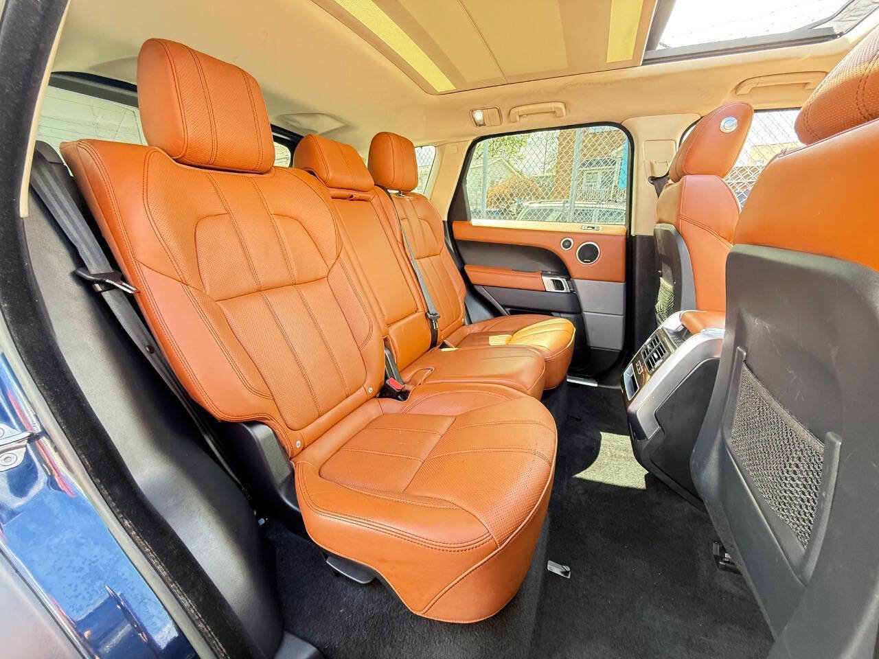 Used 2014 Land Rover Range Rover Sport Supercharged AWD/4WD image 13