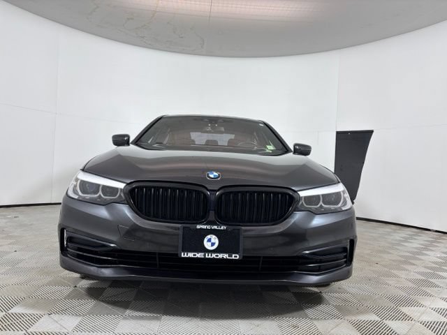 Used 2020 BMW 530i xDrive w/ Premium Package AWD/4WD image 2