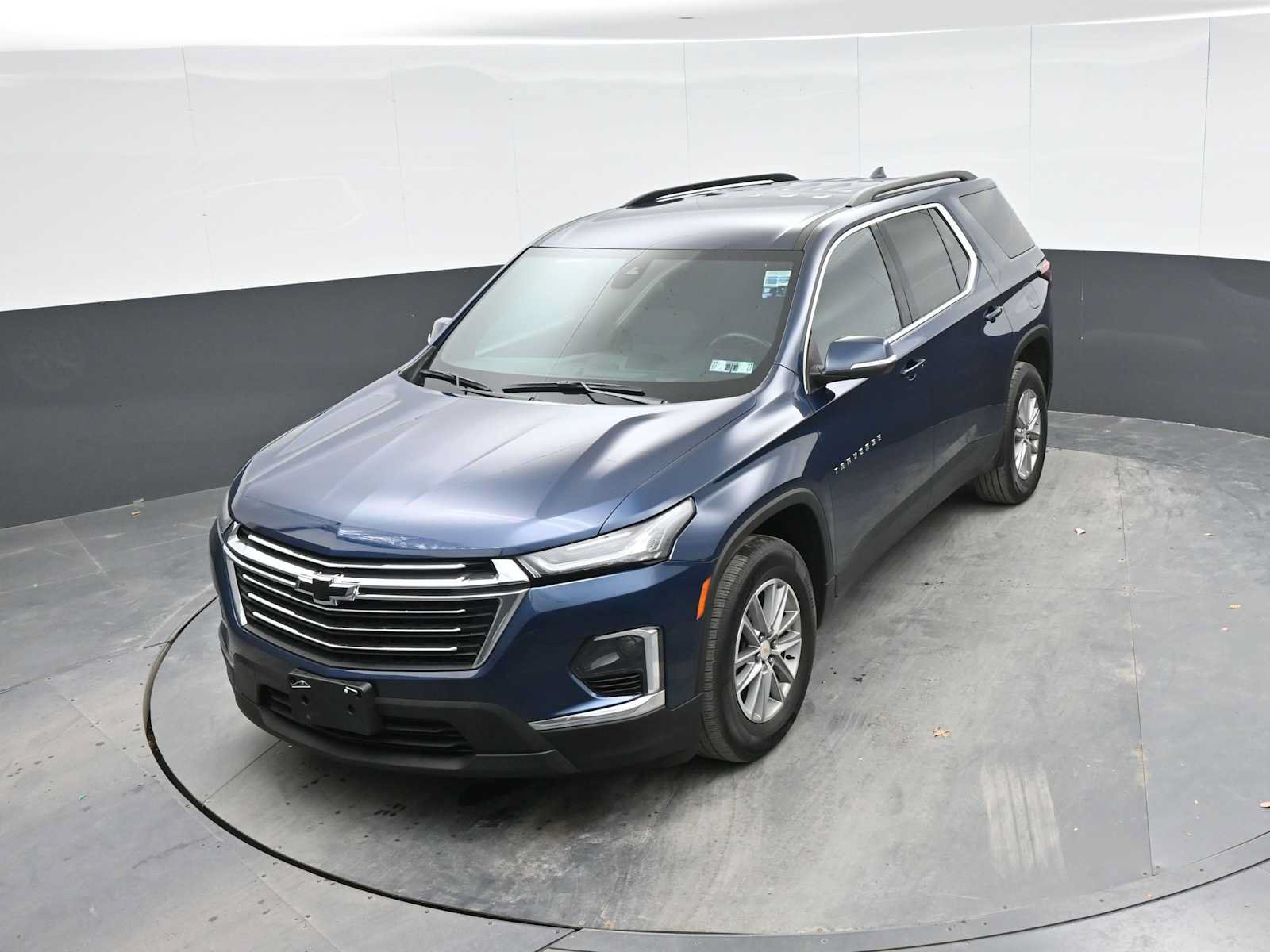Used 2023 Chevrolet Traverse LT AWD/4WD image 32