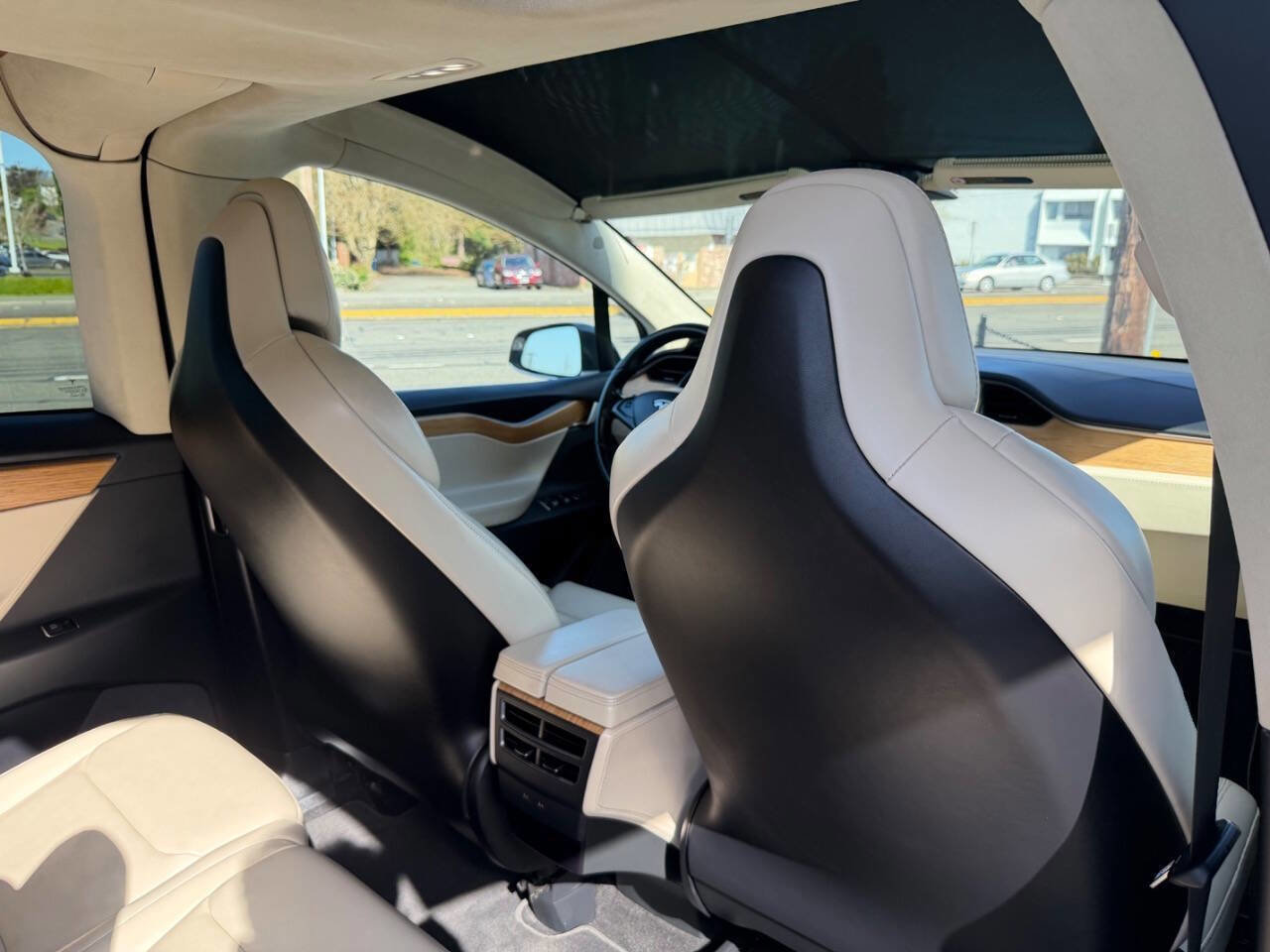 Used 2018 Tesla Model X 100D AWD/4WD image 25