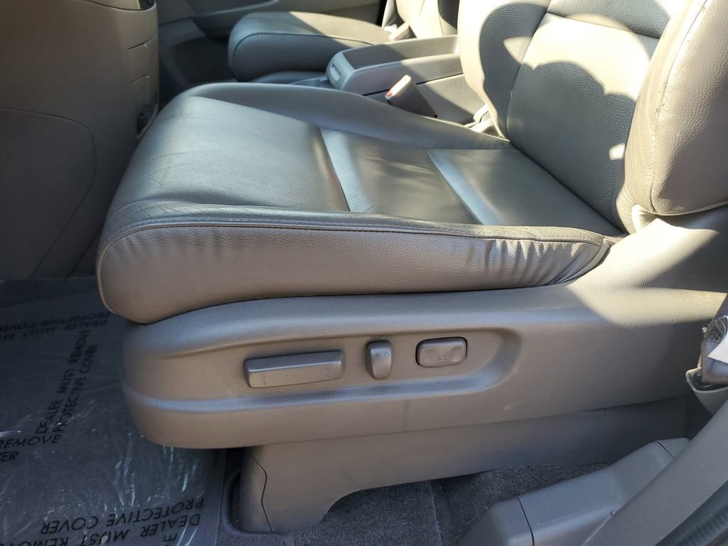 Used 2012 Honda Odyssey EX-L image 14