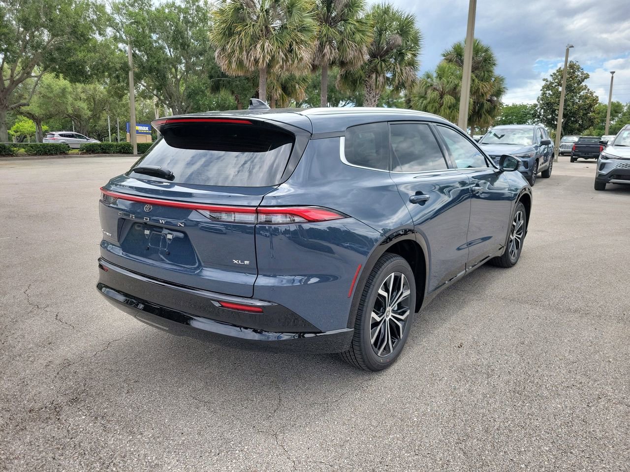 New 2026 Toyota Crown Signia AWD/4WD image 3