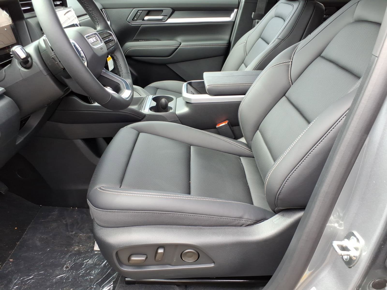 New 2026 GMC Terrain Elevation w/ Elevation Premium Package image 12