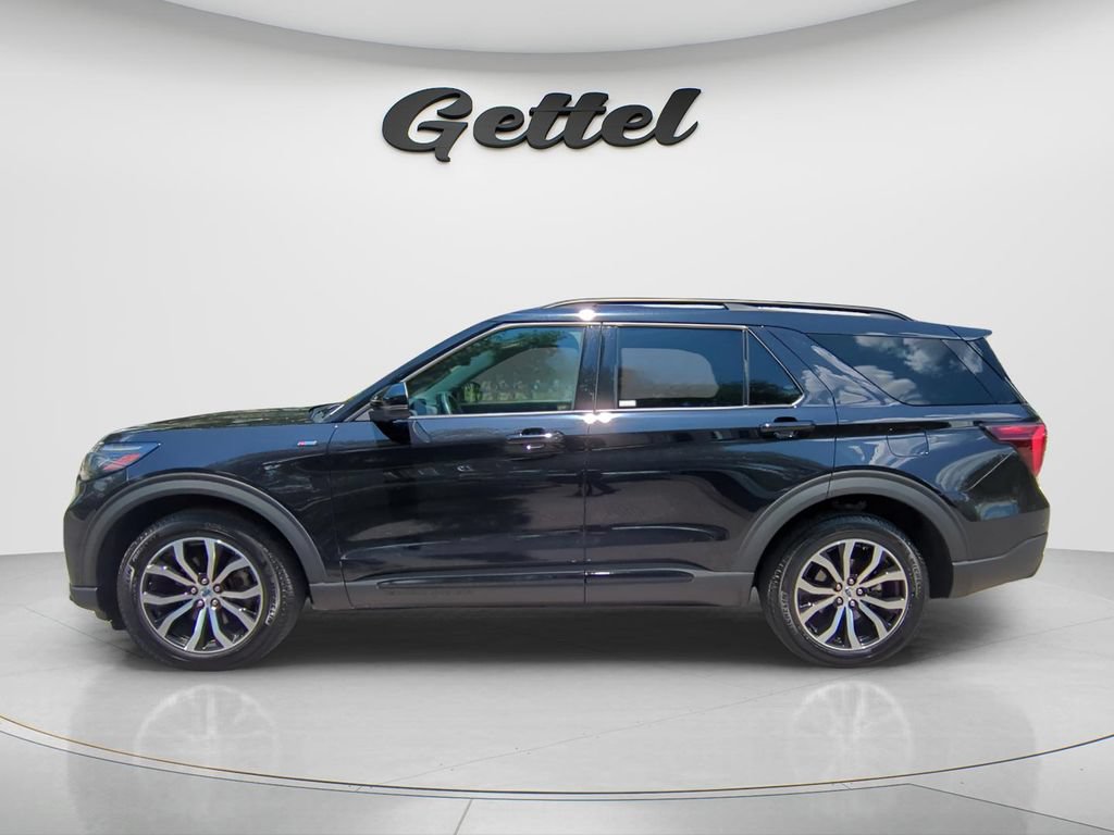 Used 2025 Ford Explorer ST-Line AWD/4WD image 8