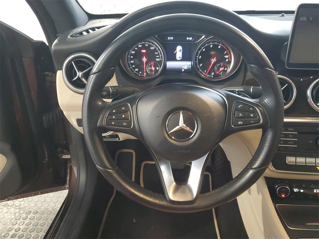 Used 2018 Mercedes-Benz CLA 250 image 19