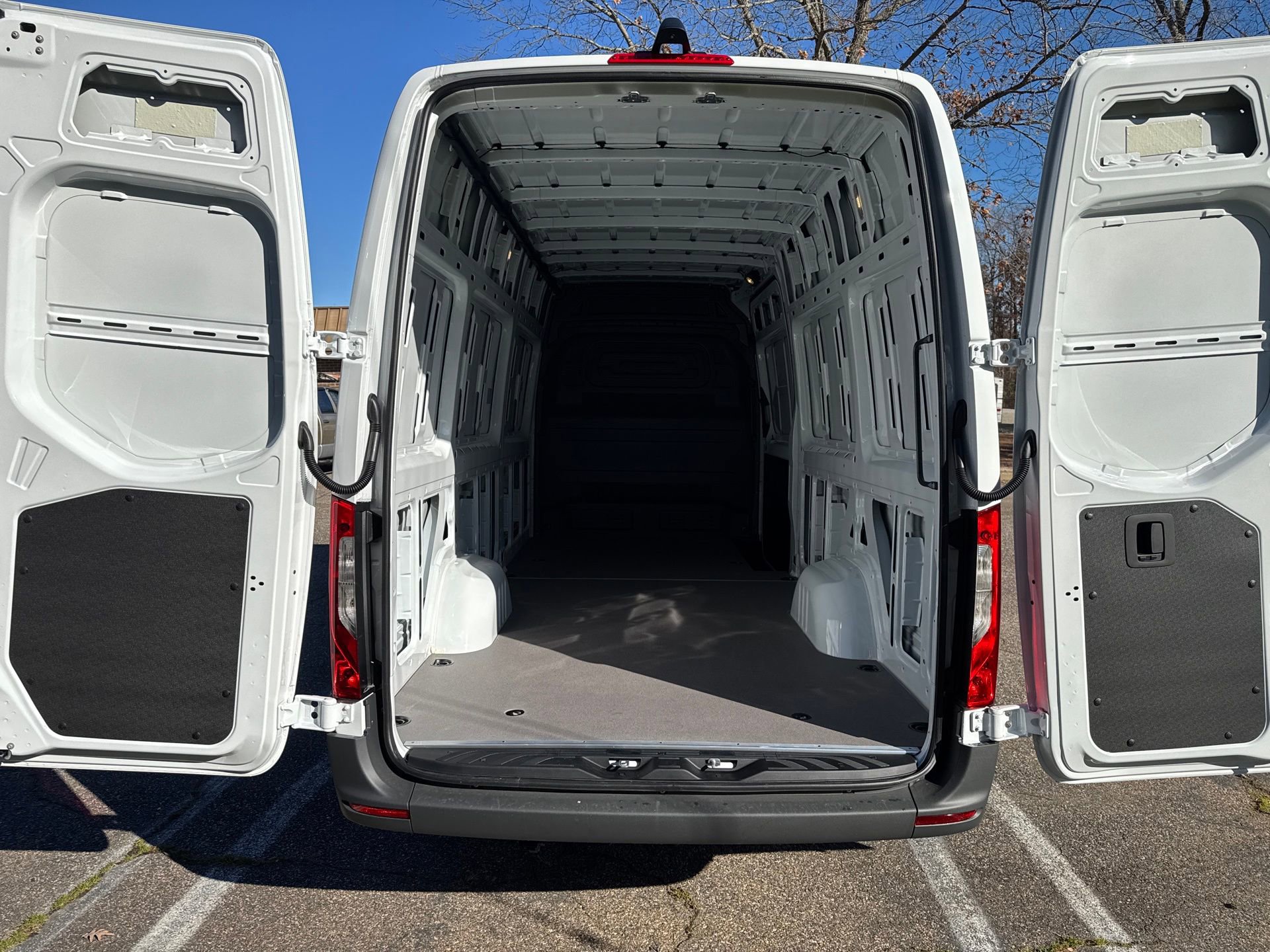 New 2026 Mercedes-Benz Sprinter 2500 image 25