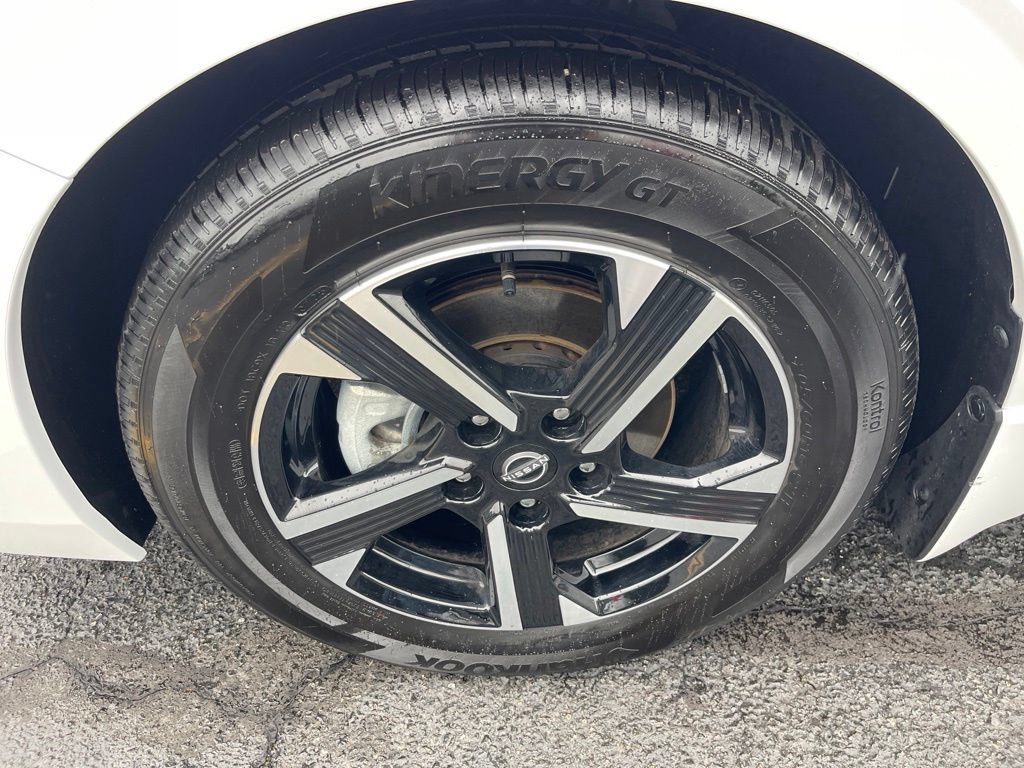 Certified 2025 Nissan Sentra SV w/ Trunk Package FWD image 24