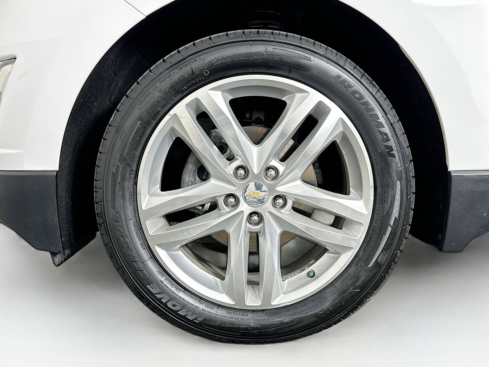 Used 2019 Chevrolet Equinox Premier image 11