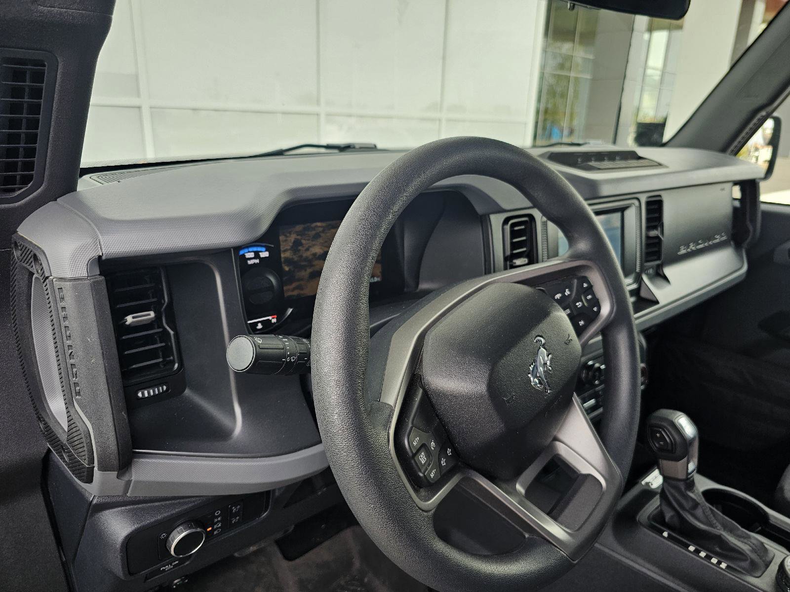 Used 2022 Ford Bronco 2-Door w/ Sasquatch Package image 17