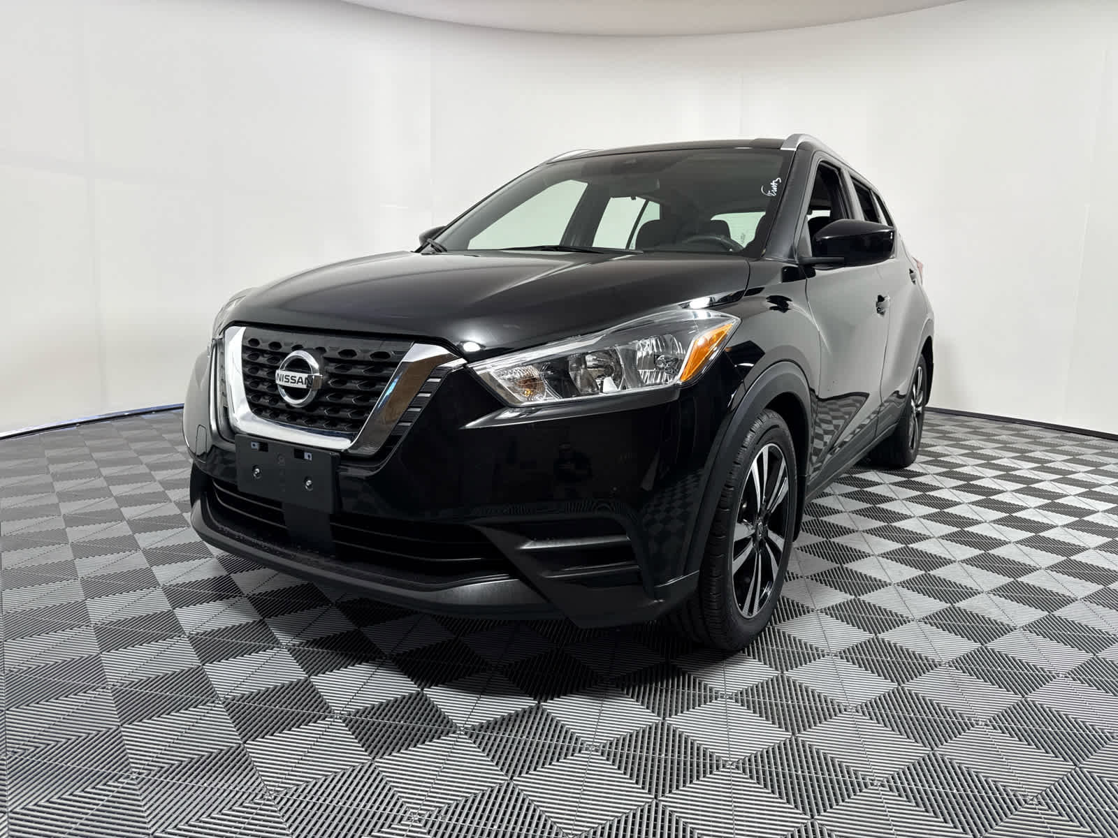 Used 2020 Nissan Kicks SV