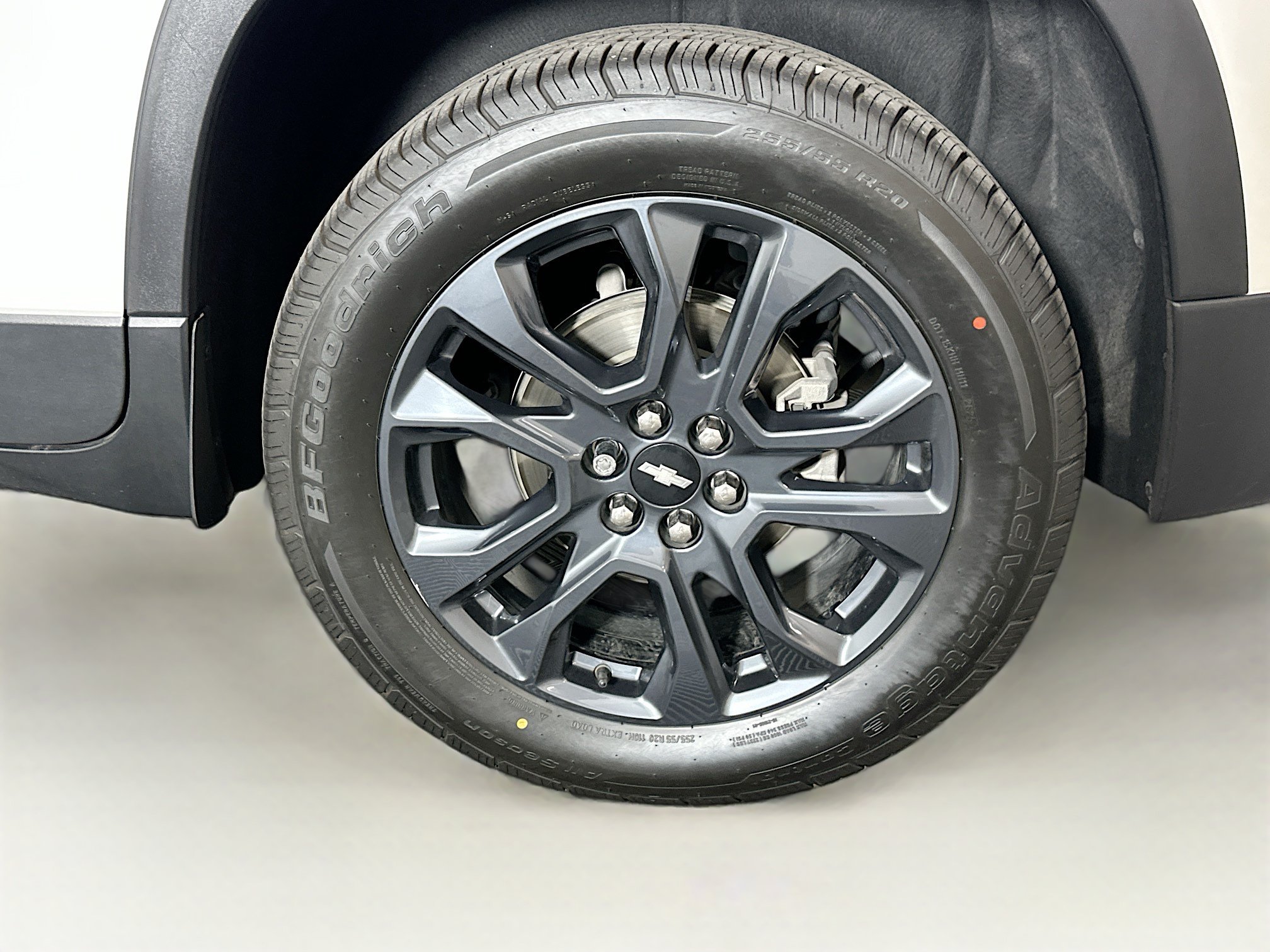 Used 2020 Chevrolet Traverse RS w/ LPO, Floor Liner Package AWD/4WD image 11