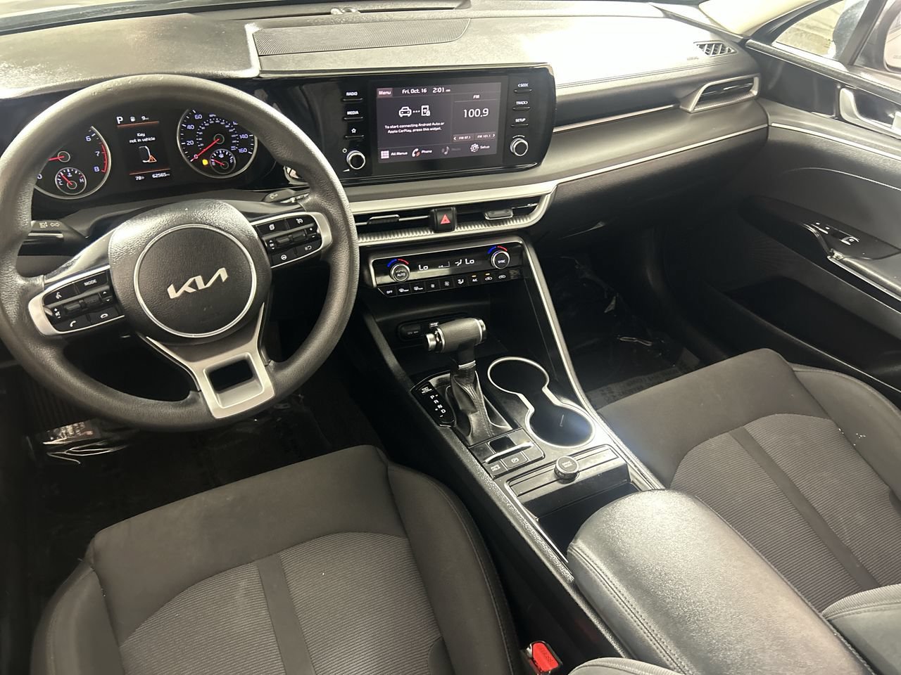 Used 2022 Kia K5 LXS FWD image 23