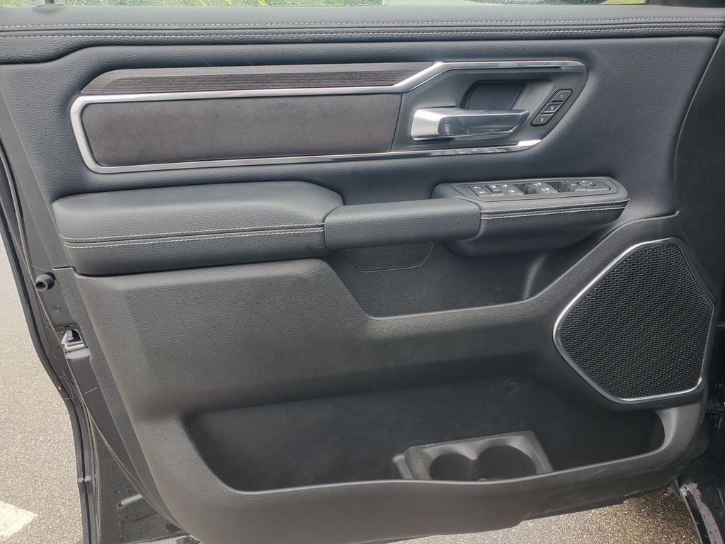 New 2026 RAM 1500 Laramie AWD/4WD image 7