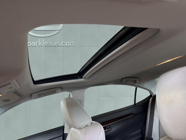 Used 2014 Lexus ES 350 w/ Luxury Package FWD image 22