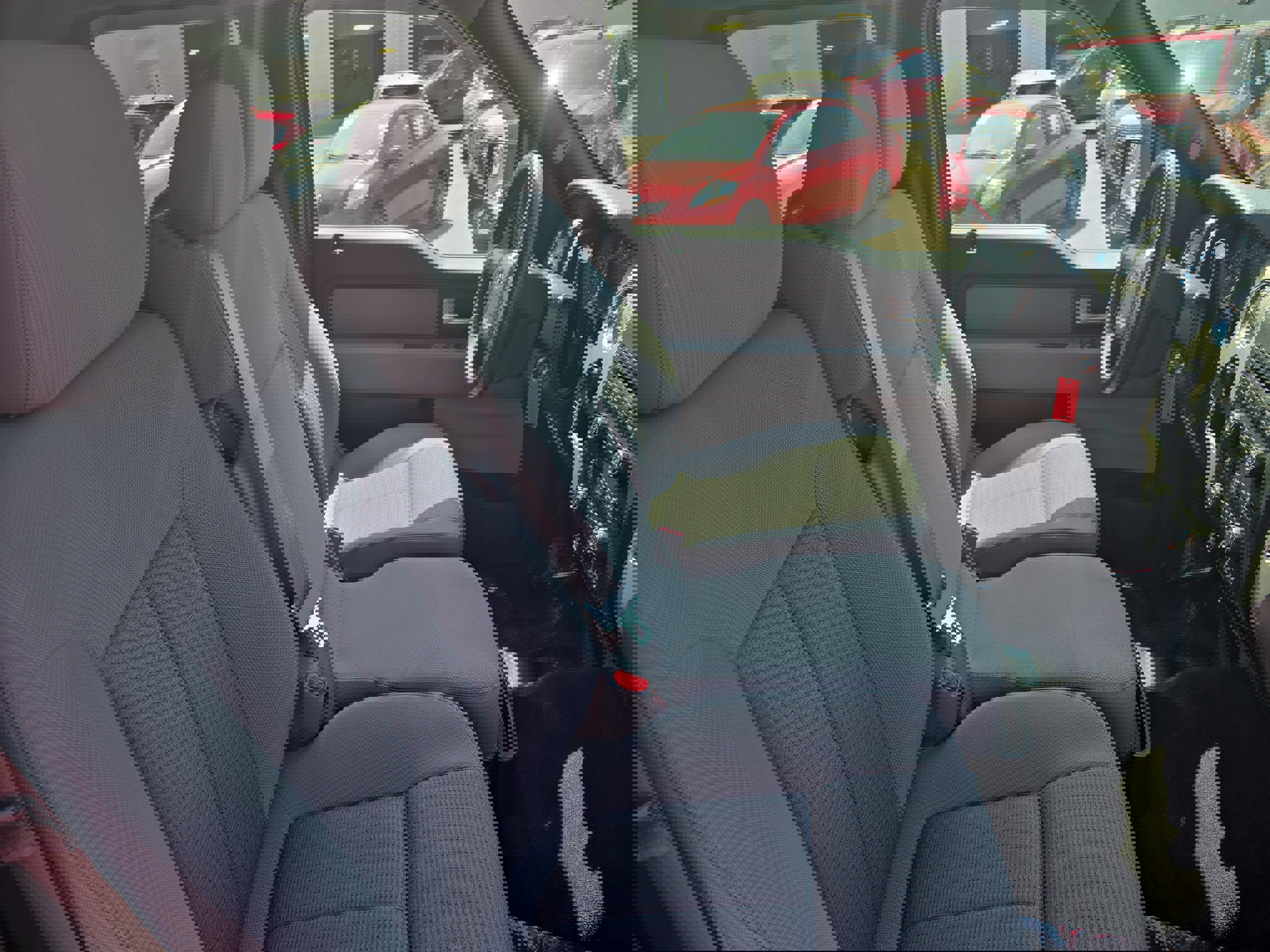 Used 2012 Ford F150 XLT w/ XLT Chrome Pkg image 10