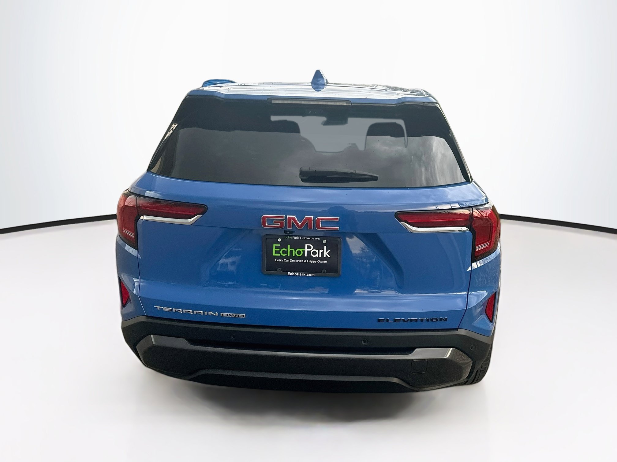 Used 2025 GMC Terrain Elevation w/ Technology Package II AWD/4WD image 7