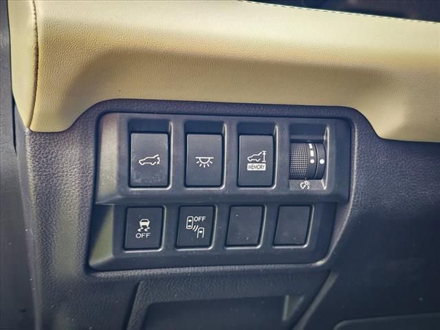 Used 2021 Subaru Ascent Limited w/ Technology Package image 18