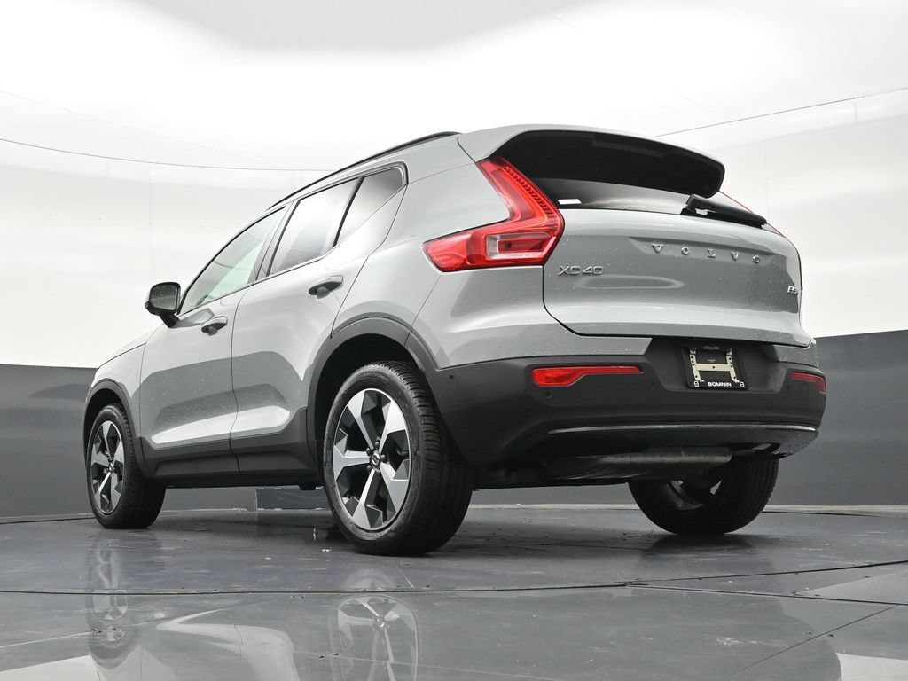 New 2026 Volvo XC40 B5 Plus w/ Protection Package Premier AWD/4WD image 23