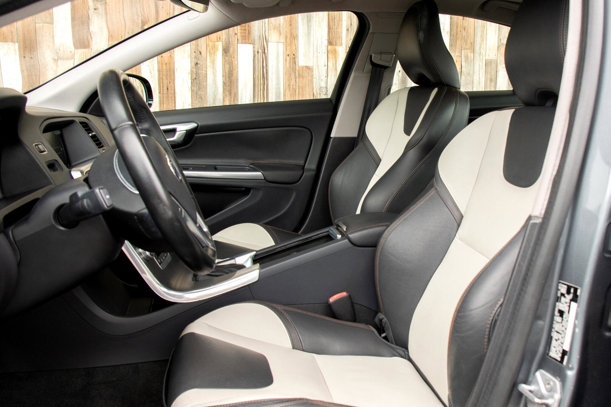 Used 2016 Volvo S60 T5 Cross Country Platinum w/ Protection Package image 12