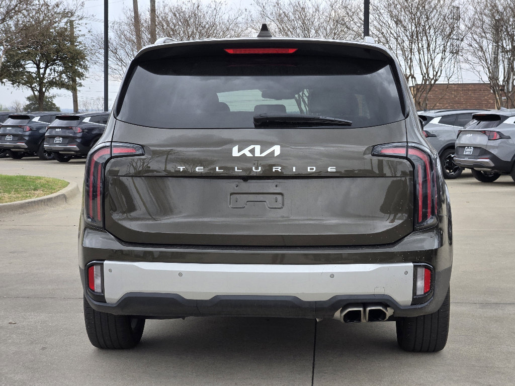 Certified 2024 Kia Telluride EX image 13