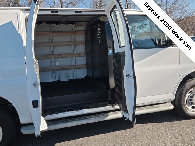 Used 2024 Chevrolet Express 2500 w/ Driver Convenience Package image 11