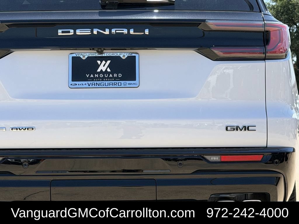 New 2026 GMC Acadia Denali Ultimate w/ LPO, Floor Liner Package AWD/4WD image 5