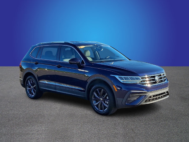 Used 2023 Volkswagen Tiguan SE FWD image 3