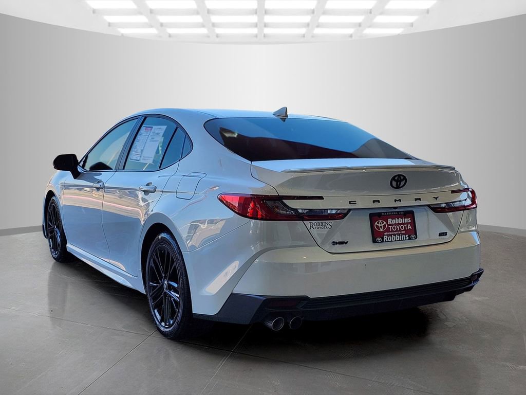 Used 2025 Toyota Camry SE w/ Convenience Package image 7