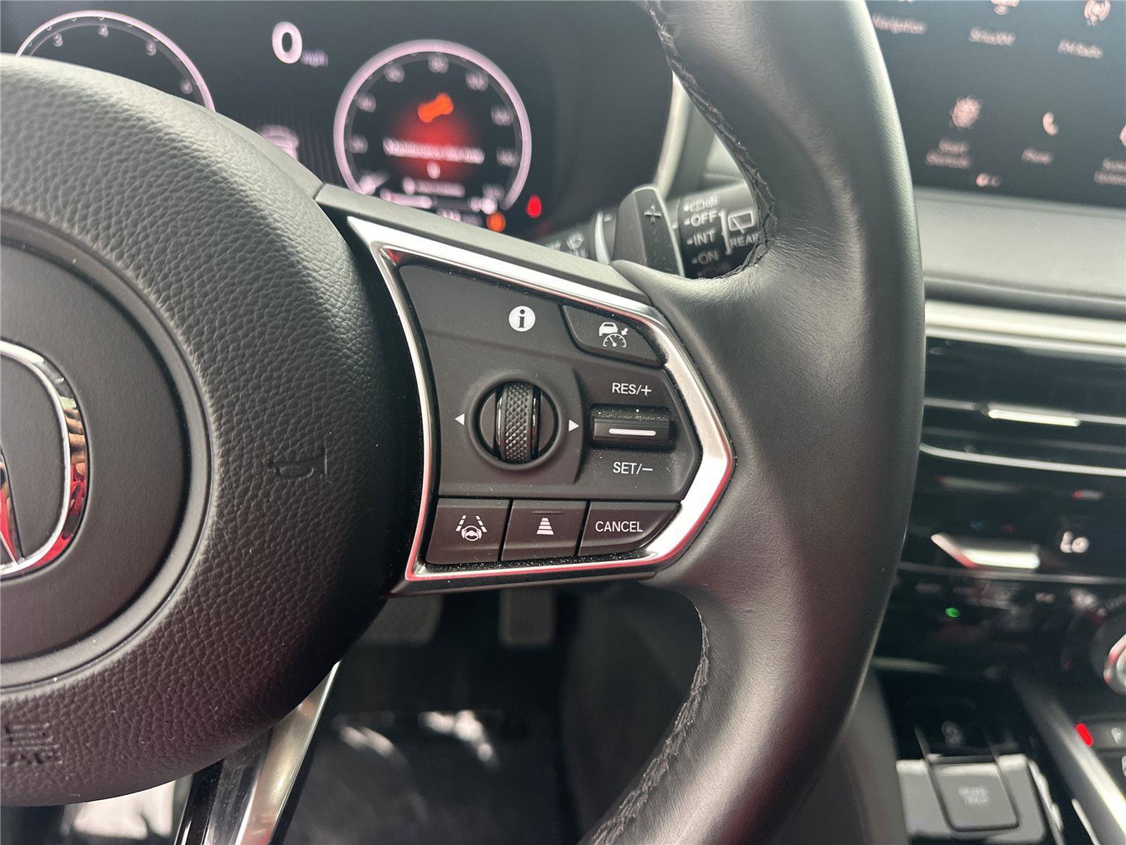 Used 2024 Acura MDX FWD w/ Technology Package image 11