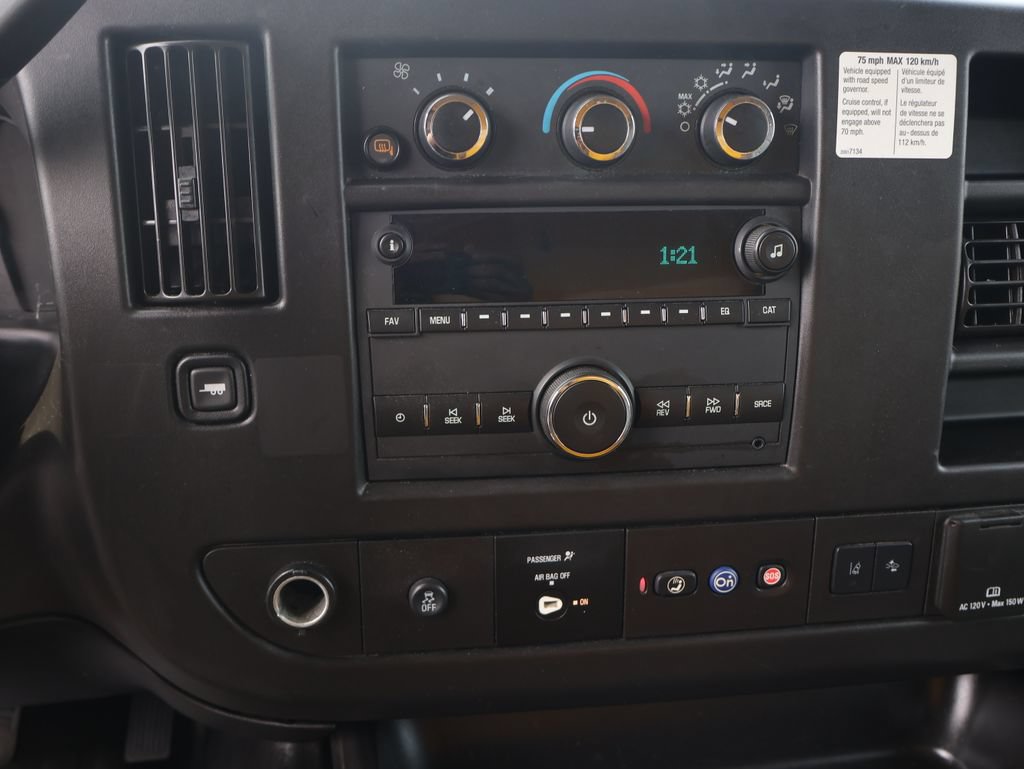 Used 2021 GMC Savana 3500 Extended w/ Power Convenience Package RWD image 20