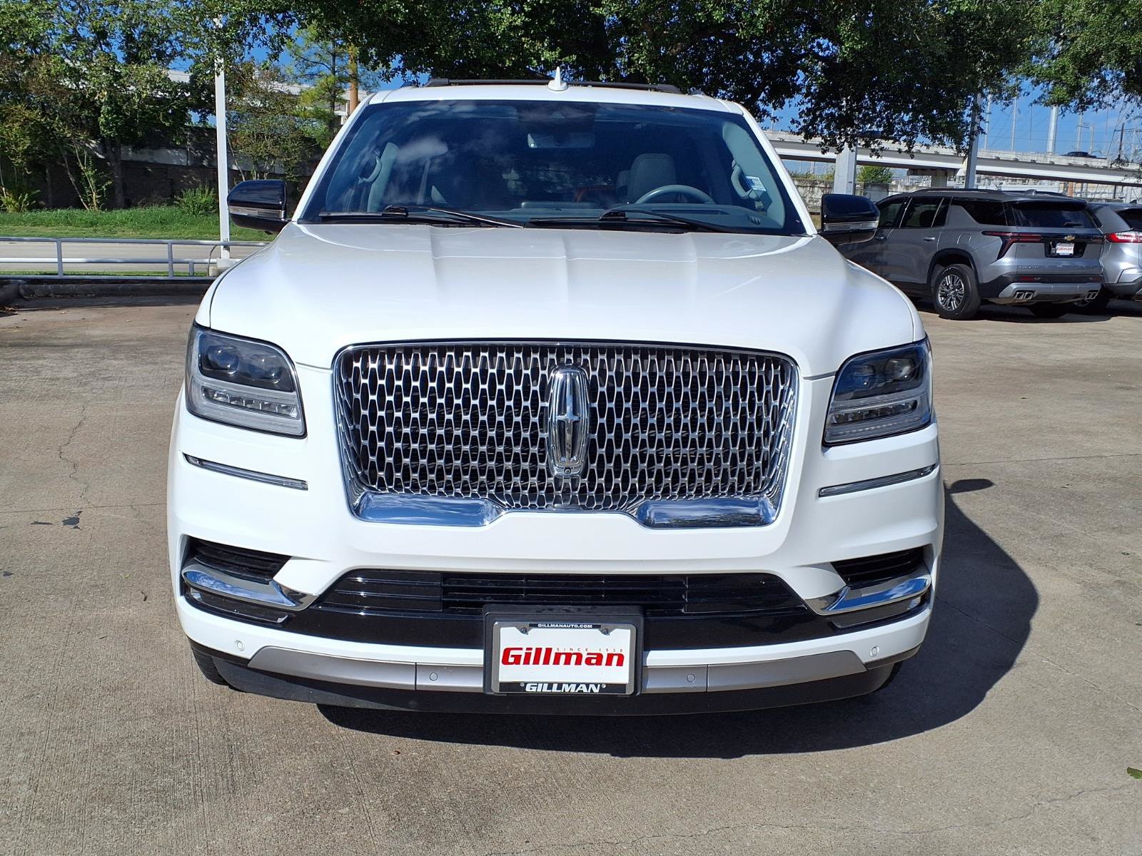 Used 2021 Lincoln Navigator L Reserve w/ Luxury Package AWD/4WD image 6