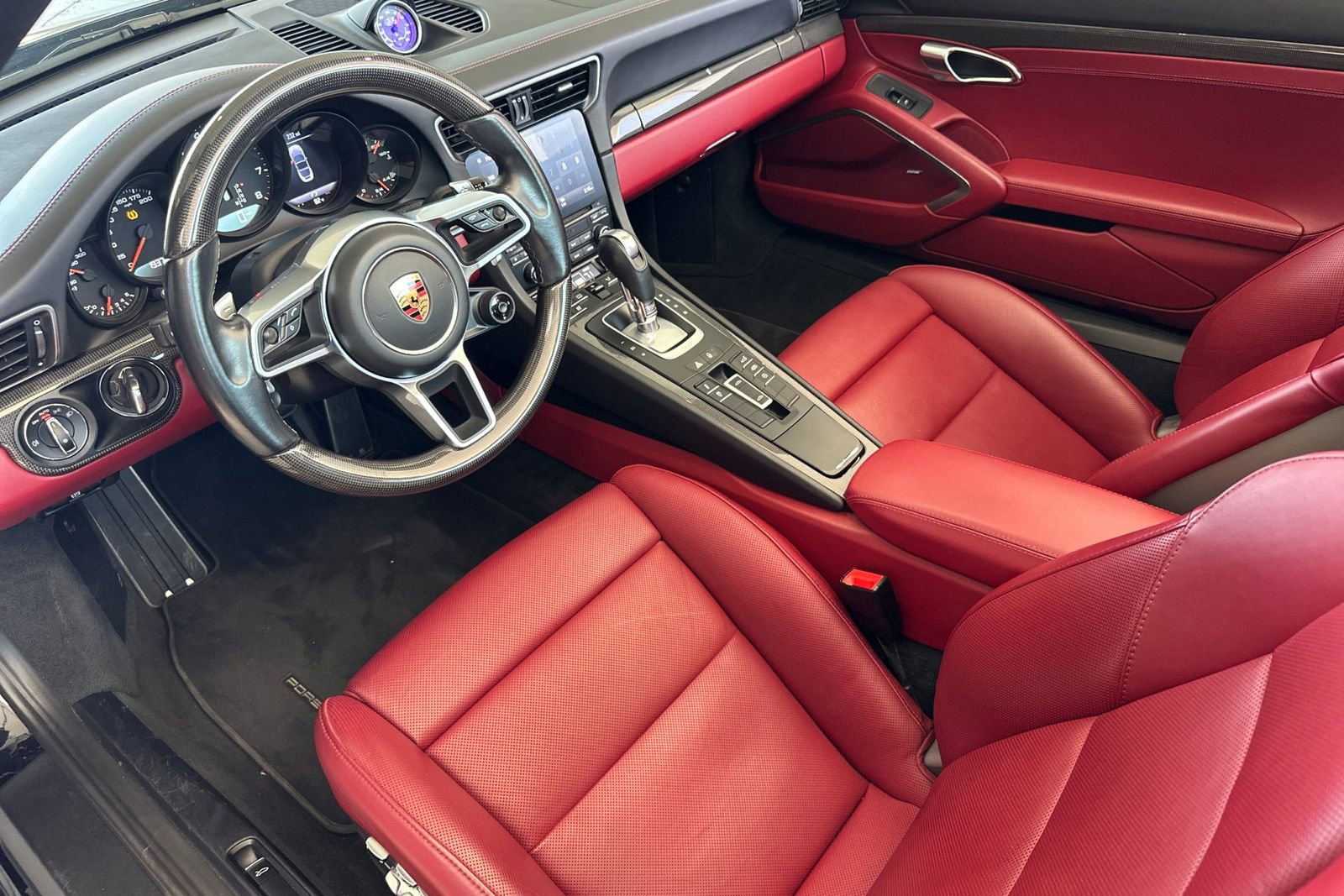 Used 2017 Porsche 911 Targa 4 GTS AWD/4WD image 4