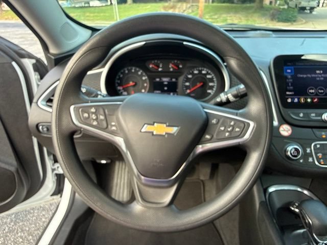 Used 2024 Chevrolet Malibu LT FWD image 15