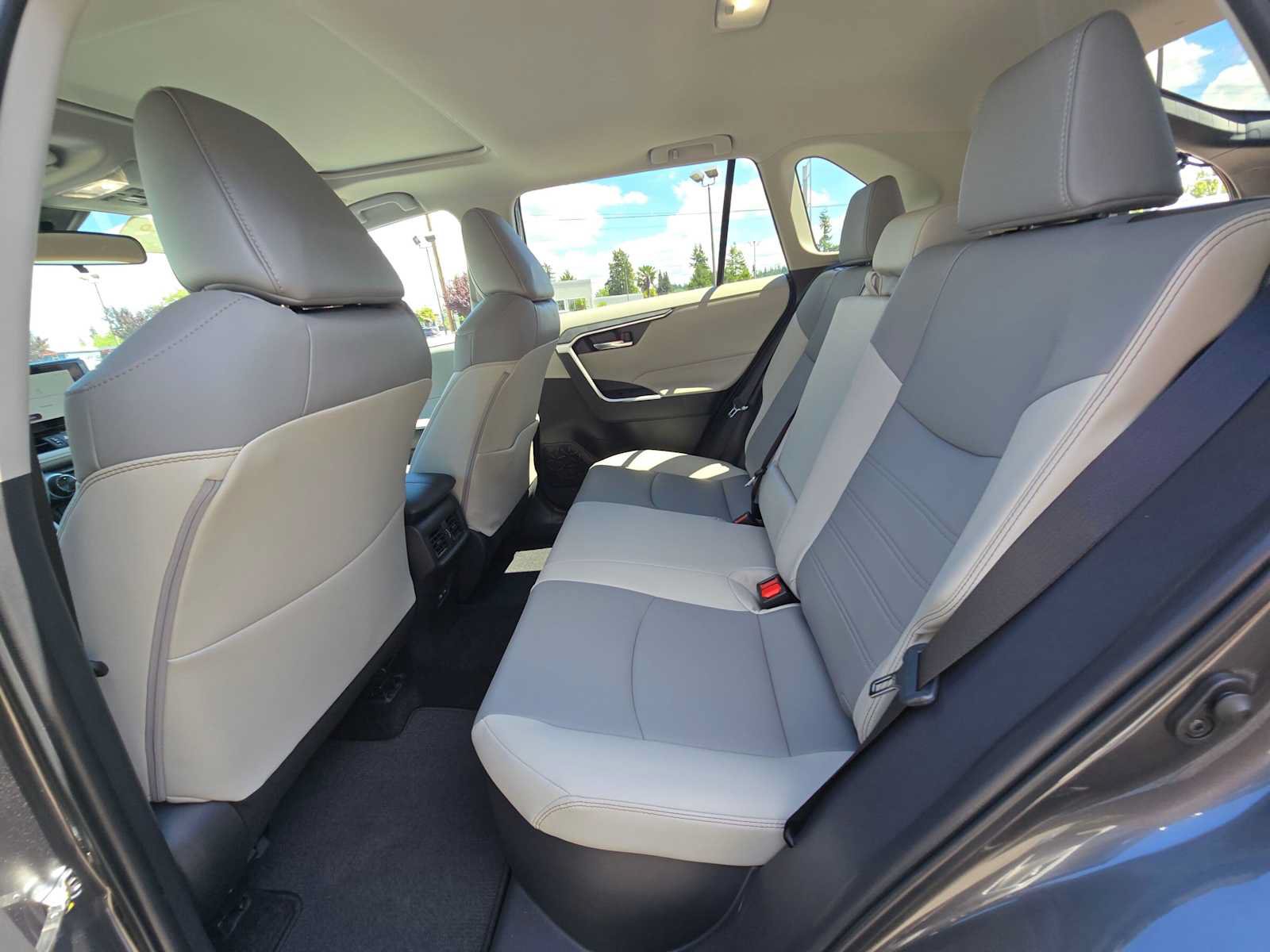 Certified 2025 Toyota RAV4 XLE Premium AWD/4WD image 16