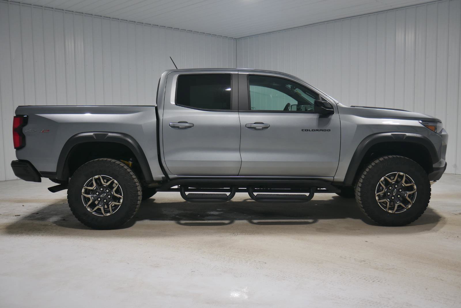 Used 2023 Chevrolet Colorado ZR2 w/ ZR2 Convenience Package III image 4