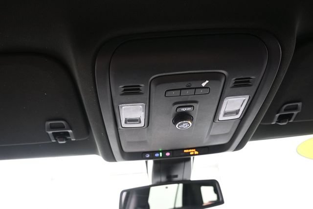 Used 2021 Chevrolet Tahoe LT AWD/4WD image 12