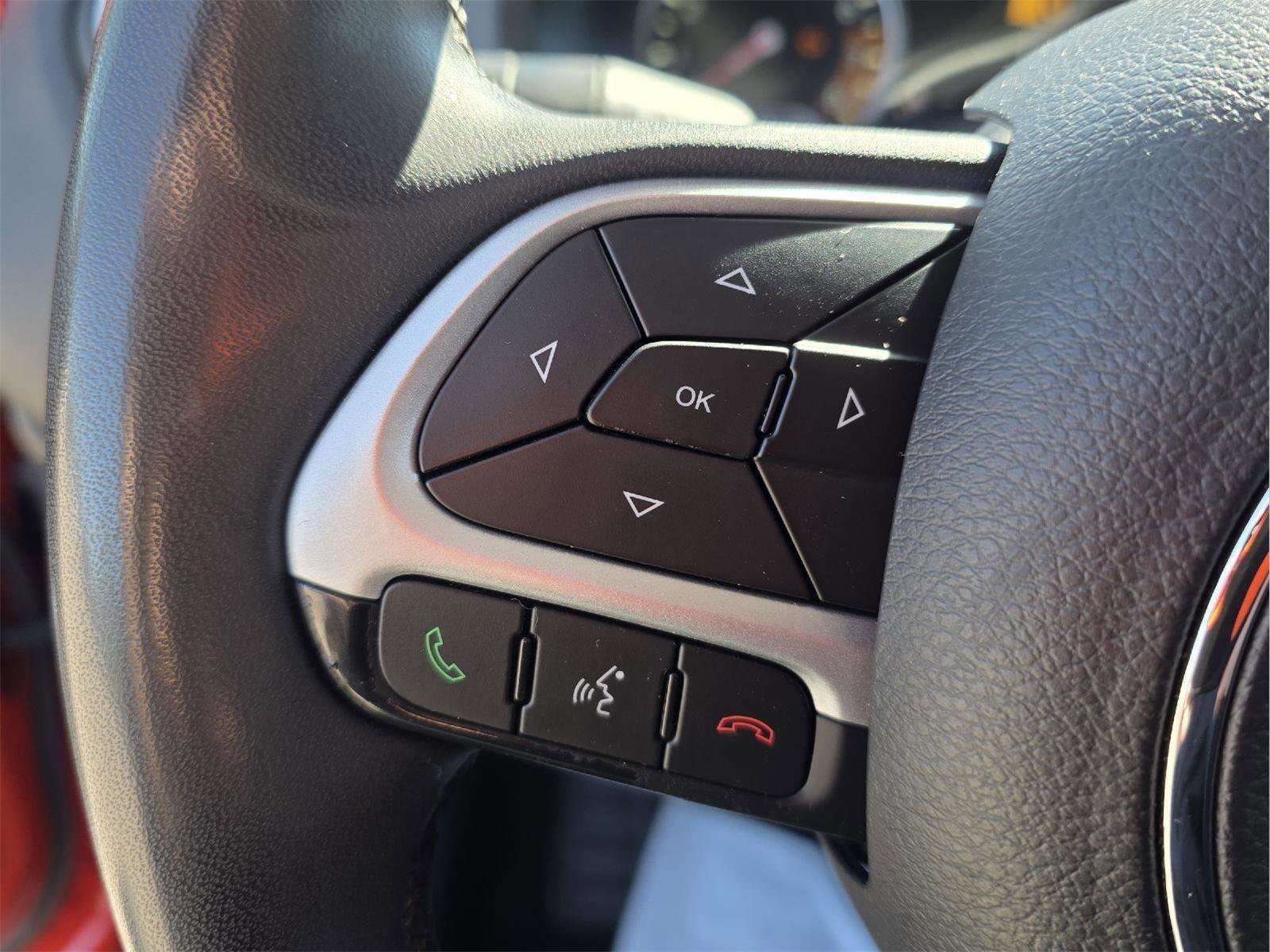 Used 2021 Jeep Renegade Latitude image 16