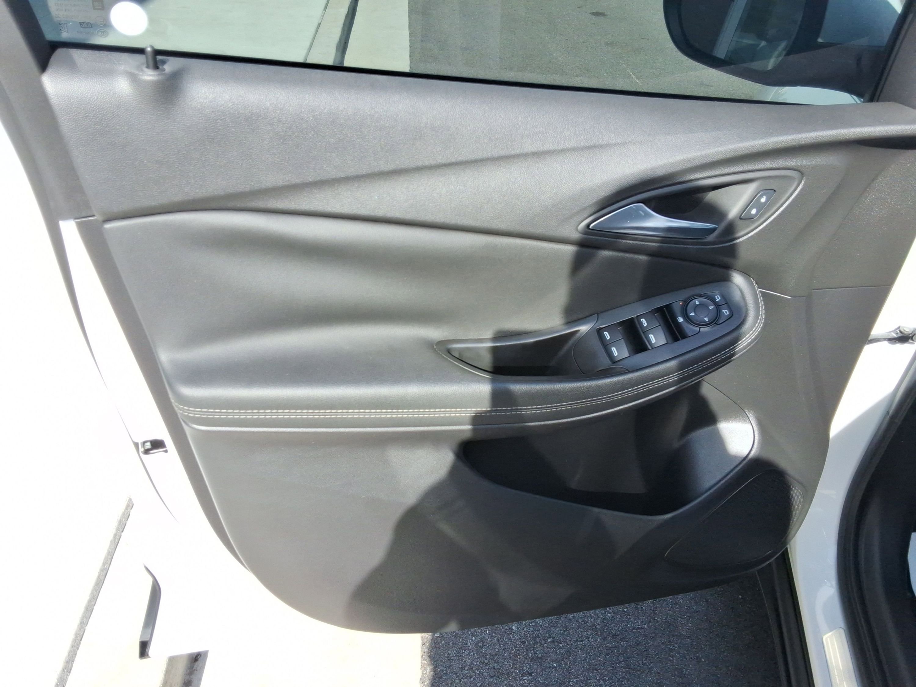 Used 2022 Buick Encore GX Preferred image 22