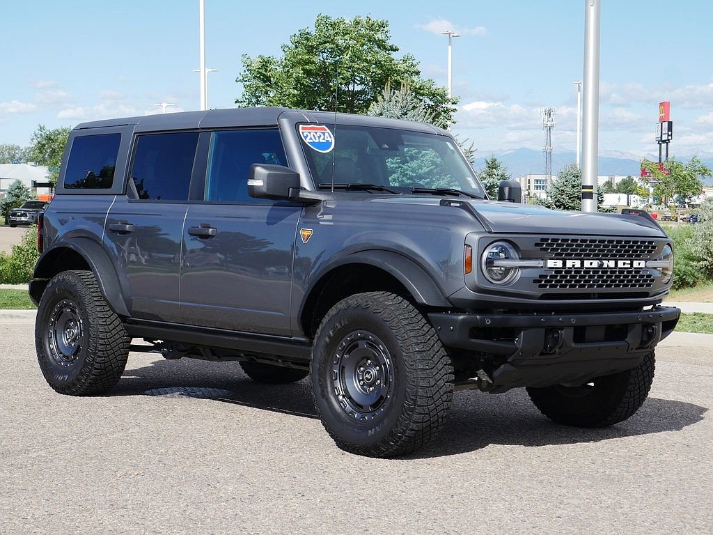 Used 2024 Ford Bronco Badlands AWD/4WD image 8
