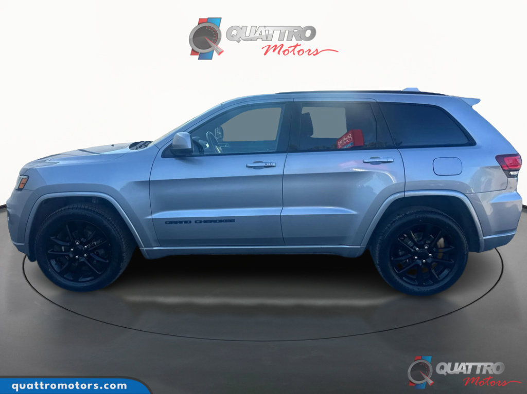 Used 2020 Jeep Grand Cherokee Altitude image 2