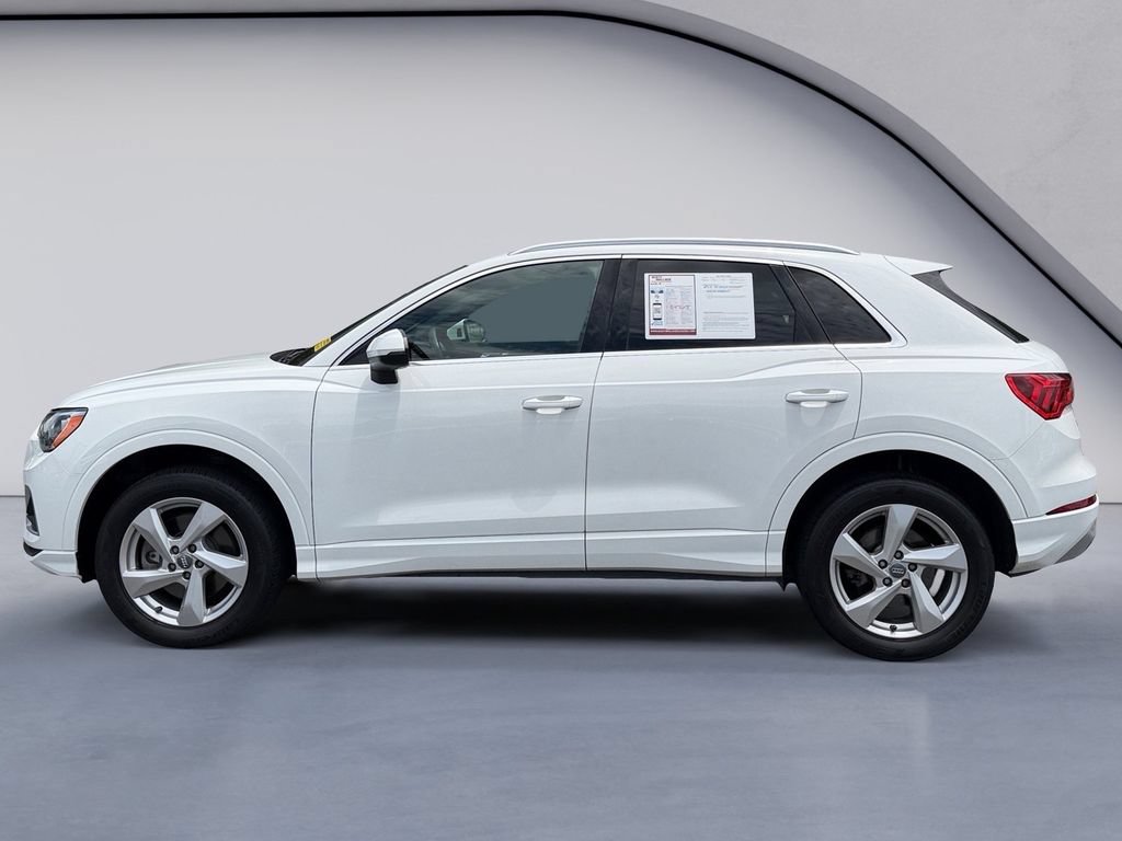 Used 2019 Audi Q3 2.0T Premium w/ Convenience Package AWD/4WD image 2